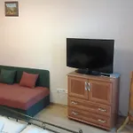Apartament U Tri Jehnatek