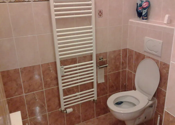 U Tri Jehnatek