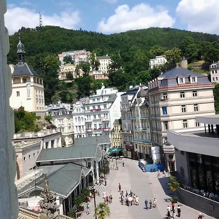 Daire U Tri Jehnatek Karlovy Vary